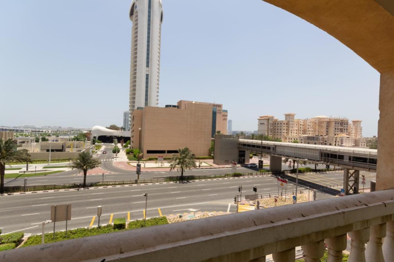 Nice Single Rooms For "Girls" Only In Dubai, Marina Exterior foto