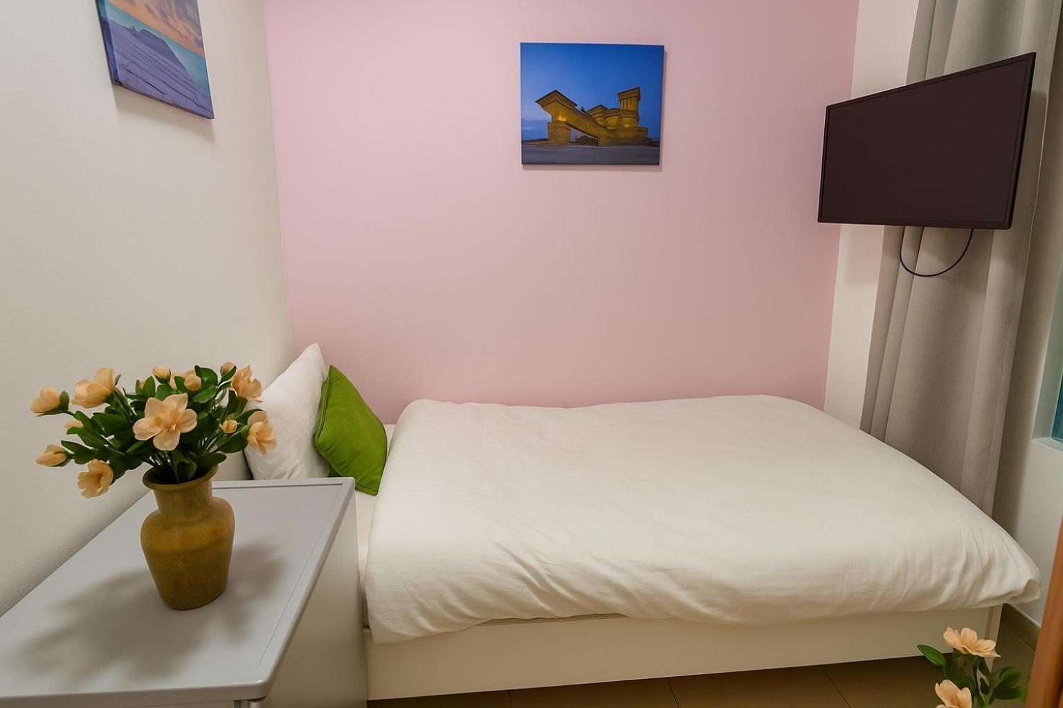 Nice Single Rooms For "Girls" Only In Dubai, Marina Exterior foto